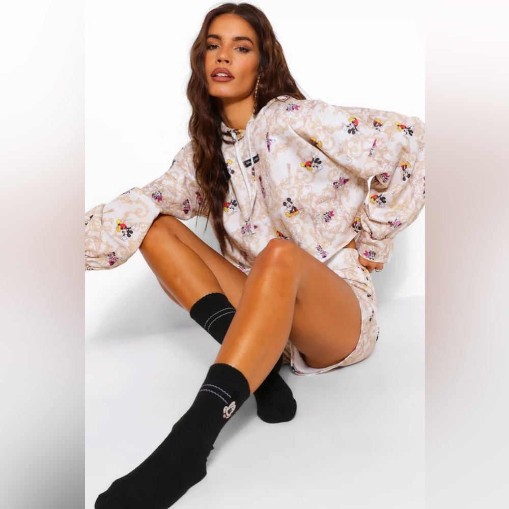 Disney X Boohoo Plus Chain Print Mickey & Minnie Mouse Cropped Hoodie SZ 22 EUC